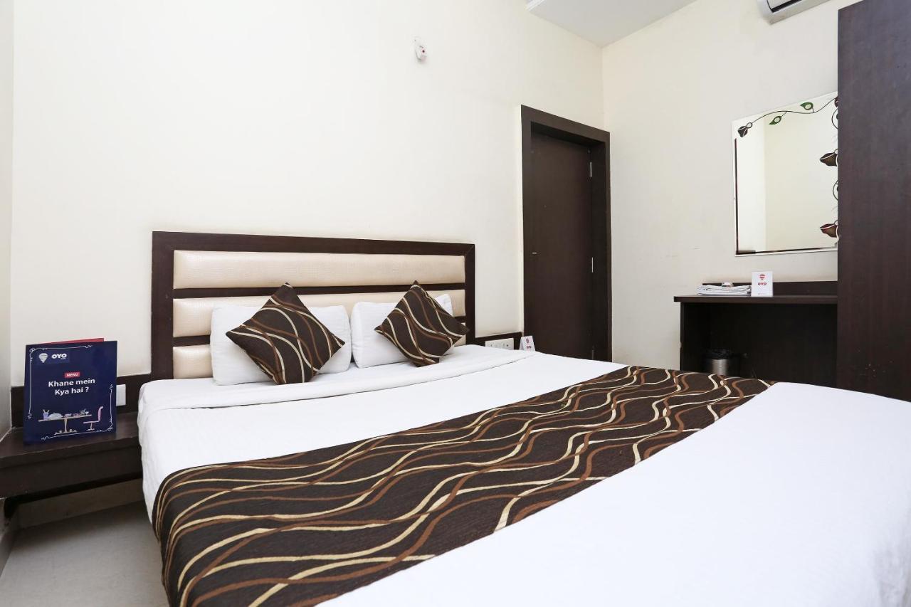 Oyo 6359 Hotel Mezbaan Regency Rāipur Extérieur photo