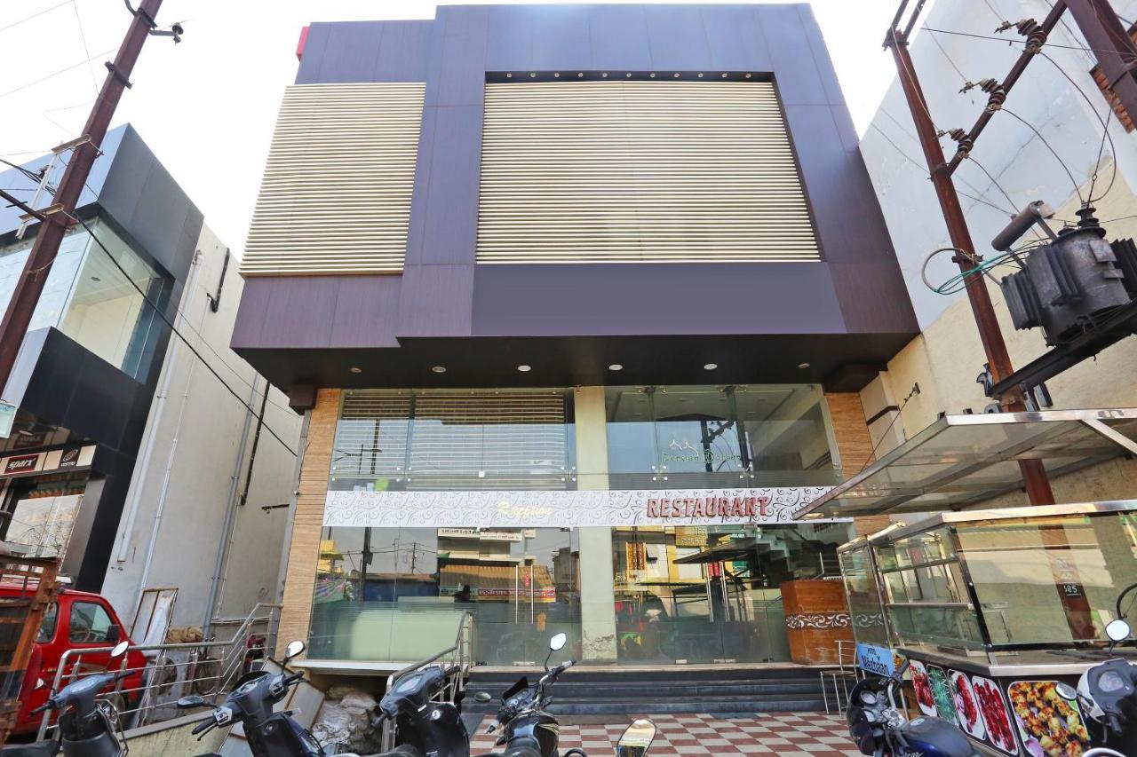 Oyo 6359 Hotel Mezbaan Regency Rāipur Extérieur photo