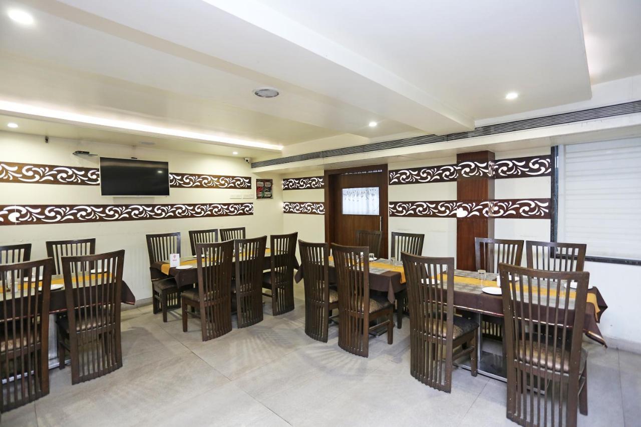 Oyo 6359 Hotel Mezbaan Regency Rāipur Extérieur photo