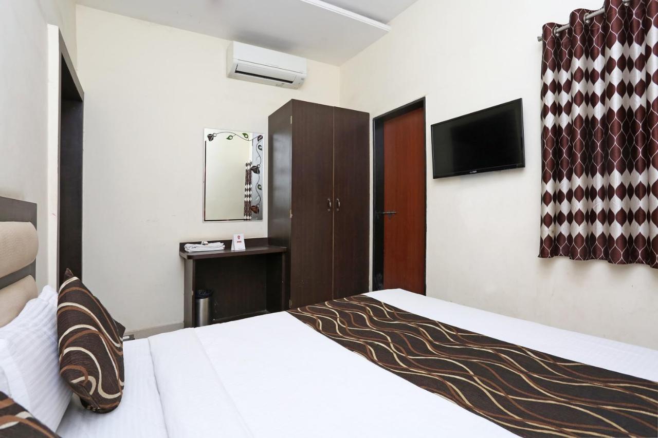 Oyo 6359 Hotel Mezbaan Regency Rāipur Extérieur photo